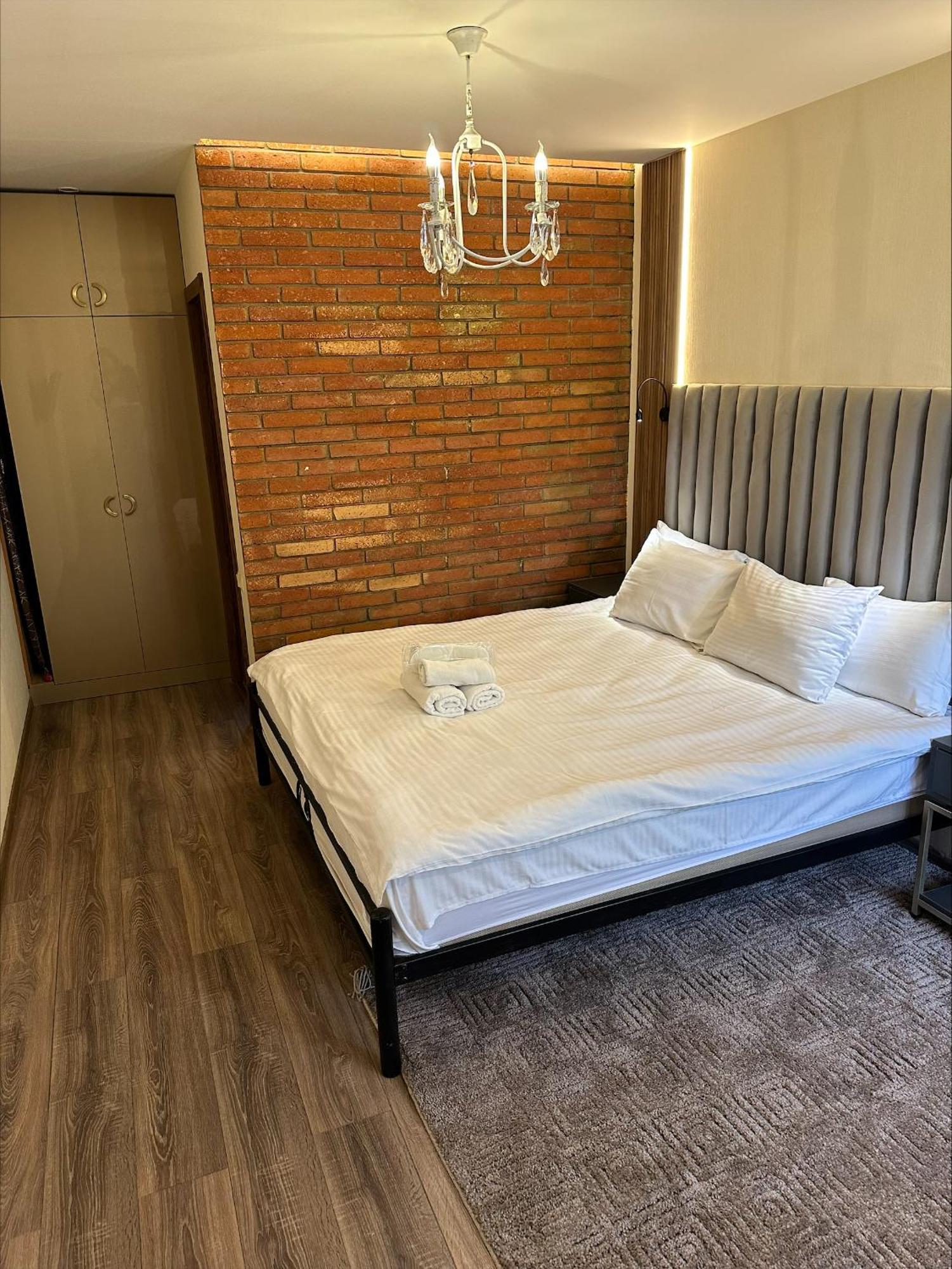 Wine Hills Hotel Tbilisi Quarto foto