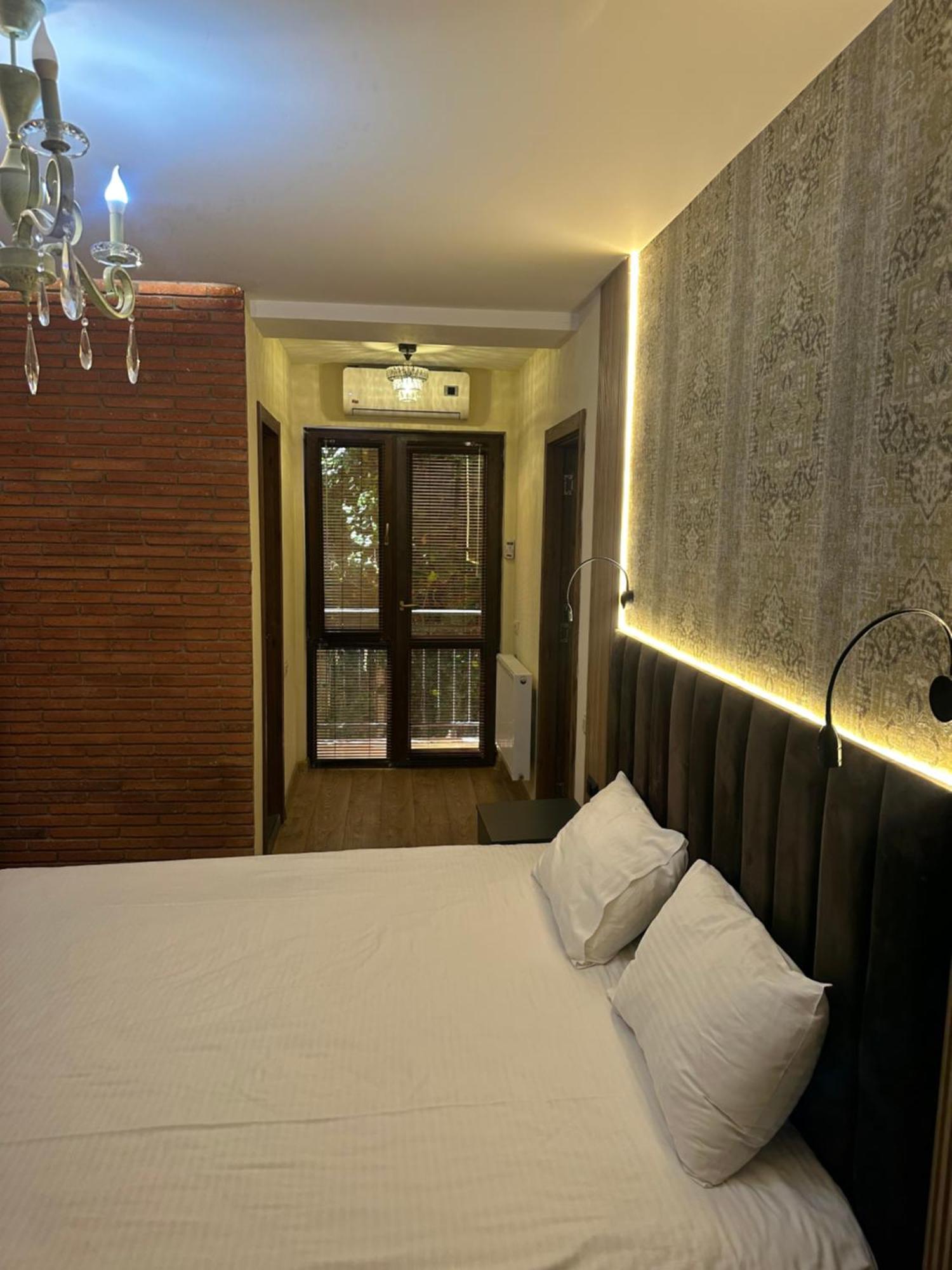 Wine Hills Hotel Tbilisi Exterior foto